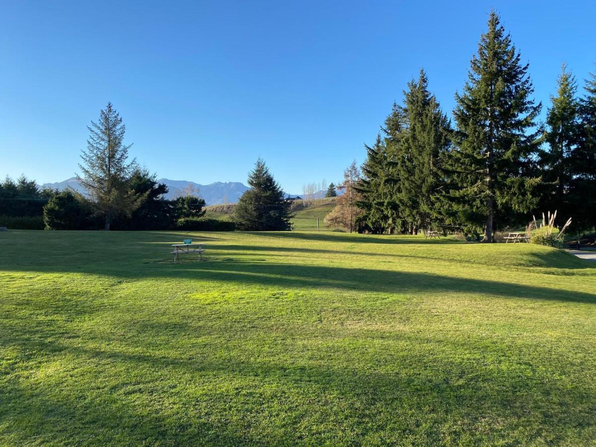 Mt Aspiring Holiday Park Wanaka Luaran gambar