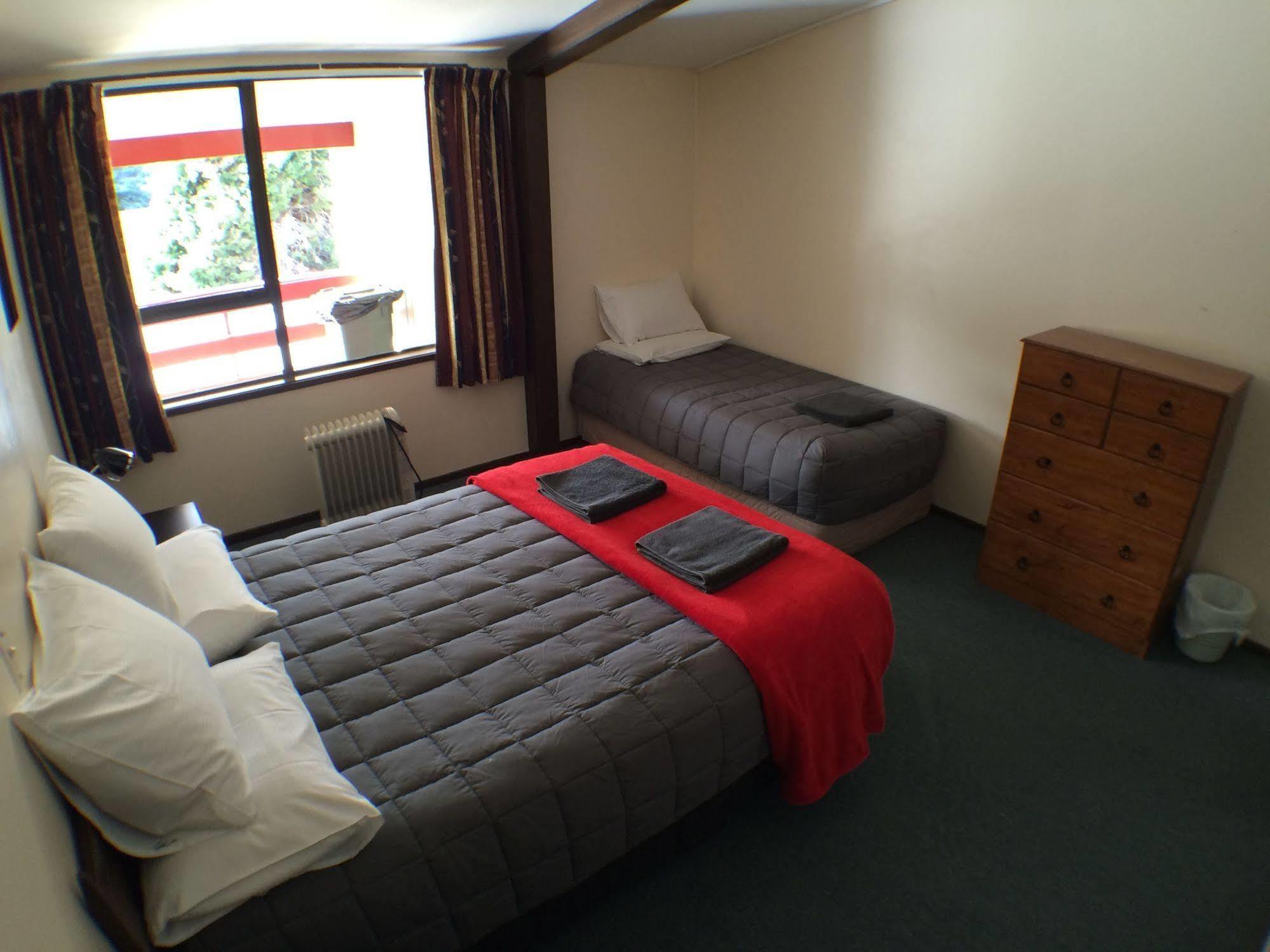 Mt Aspiring Holiday Park Wanaka Luaran gambar