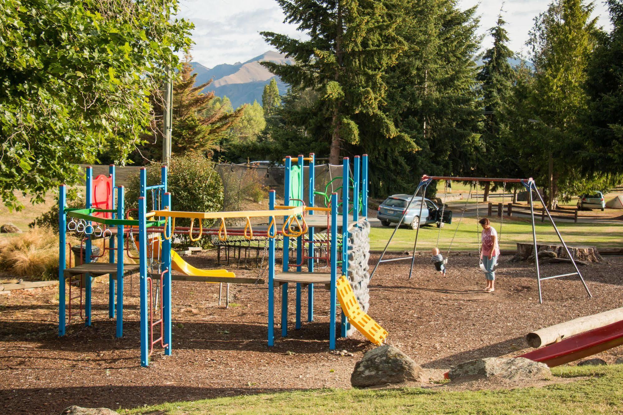 Mt Aspiring Holiday Park Wanaka Luaran gambar