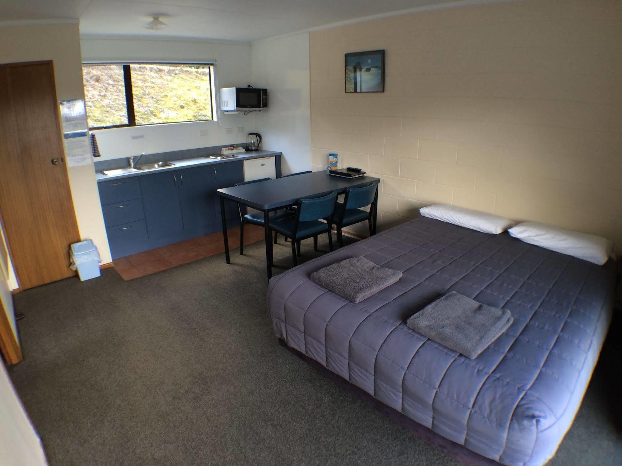 Mt Aspiring Holiday Park Wanaka Luaran gambar