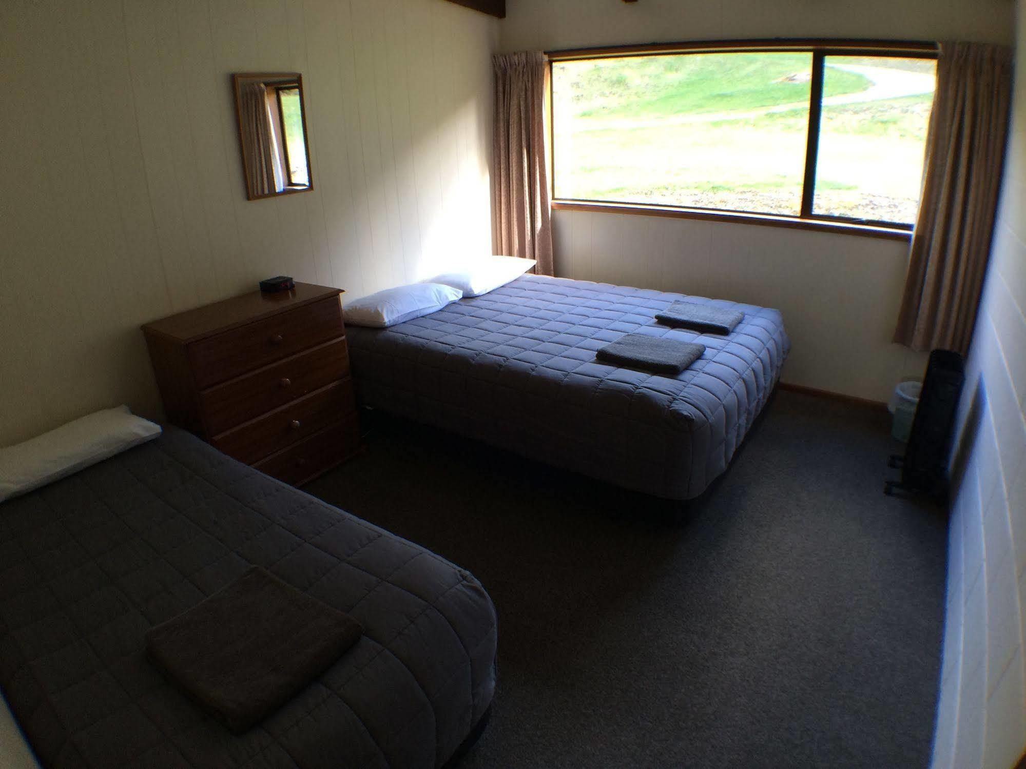 Mt Aspiring Holiday Park Wanaka Luaran gambar